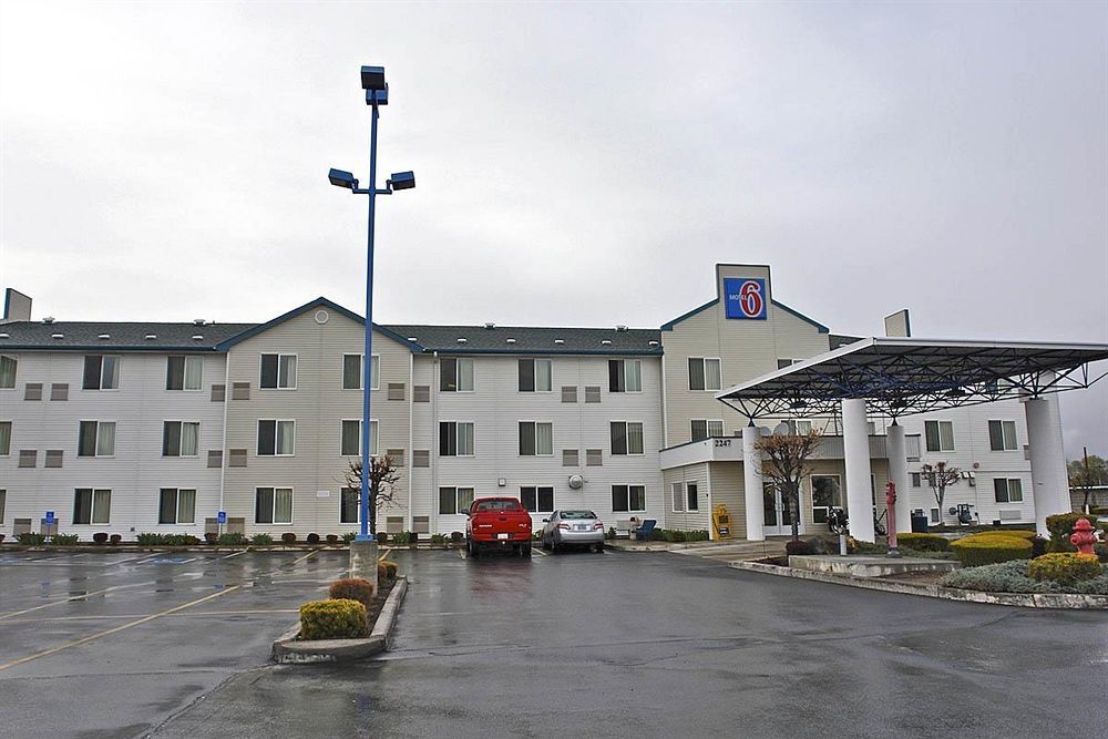 Motel 6-Redmond, Or Bagian luar foto